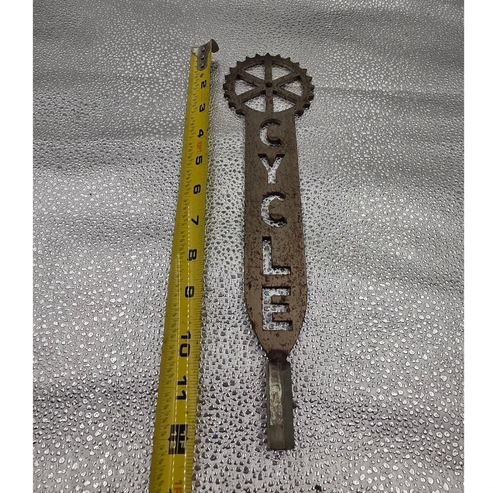 Vintage Industrial Cast Iron Cycle Gear Bottle Opener Rustic Metal Barware 12 O1